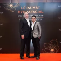 Chăm sóc da chuyên sâu bằng Hydrafacial